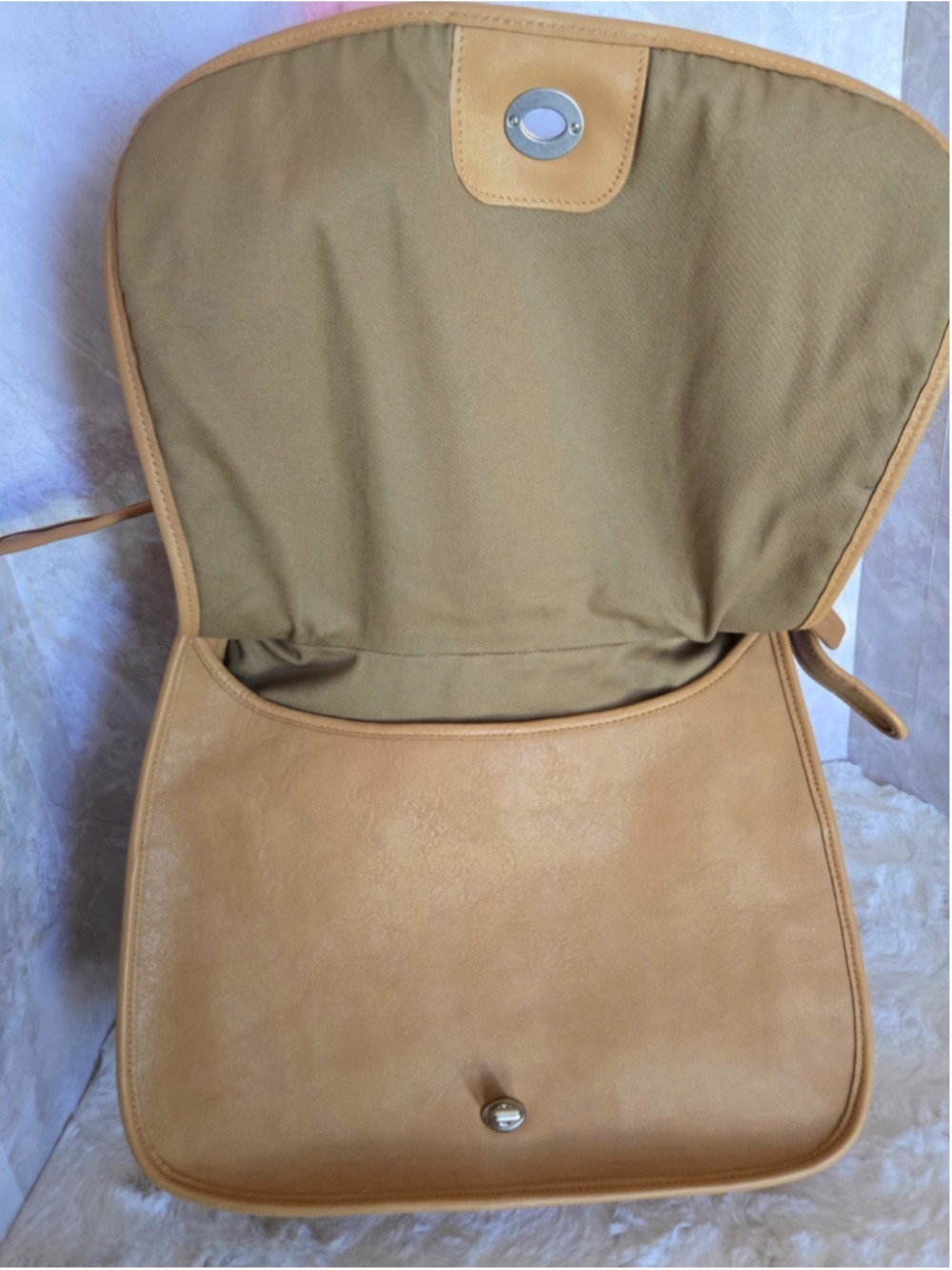 Coach Legacy Crescent 9718 Purse Tan Leather Flap Crossbody Shoulder Bag Vintage - Picture 6 of 12